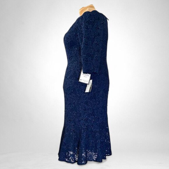 ALEX EVENINGS Scallop Detail Lace Navy Curvy Dress, NEW! Size 20W - Picture 4 of 9